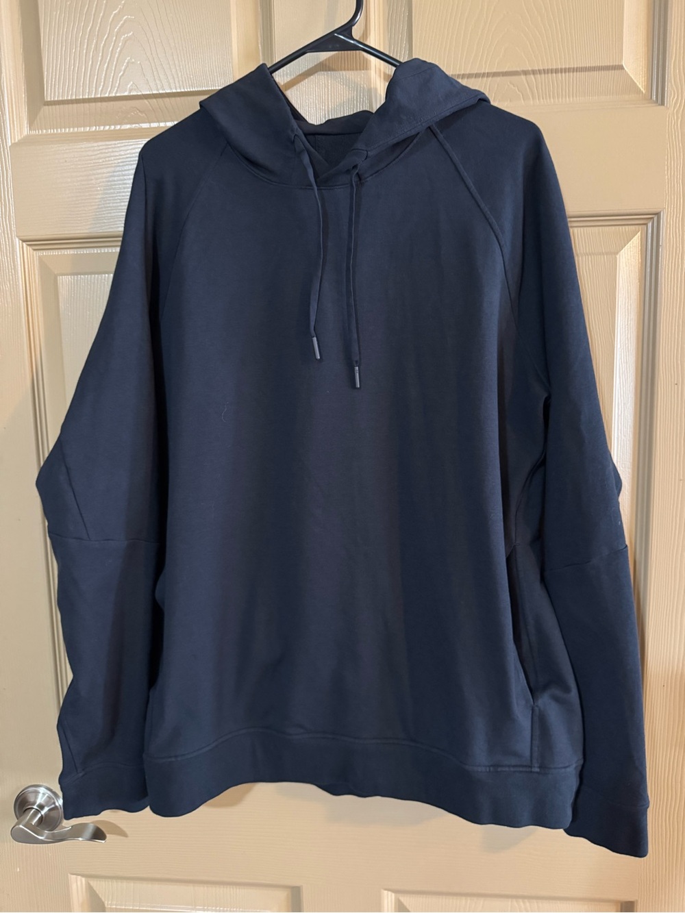 Men’s Lululemon City Sweat Pullover Hoodie in Classic Navy (XL)